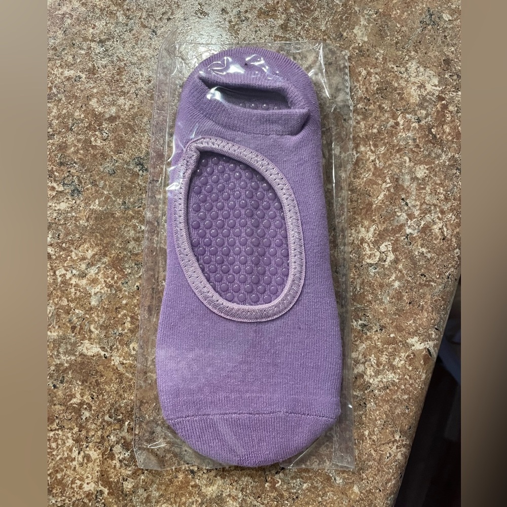 NWT yoga socks